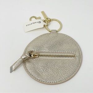 Fabletics Keyring Earbud  Or Coin Gold ToneCase NWT